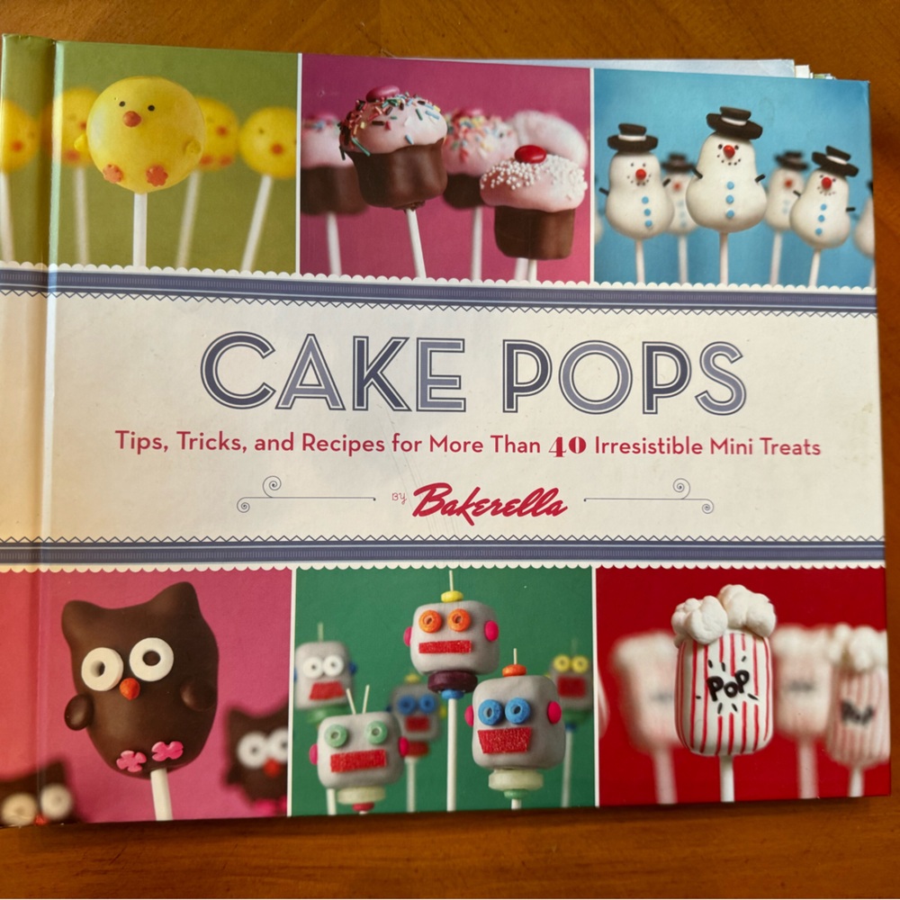 Cake Pops cook book by Banerella